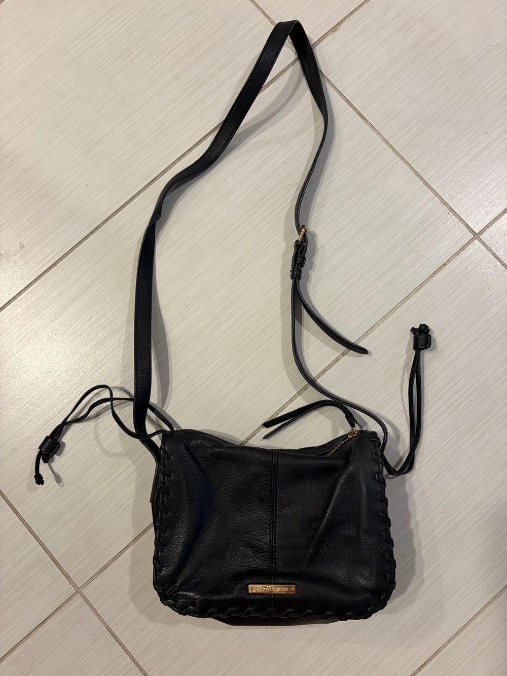 Vintage Vince Camuto Black Leather Crossbody with Western Whipstitch Trim